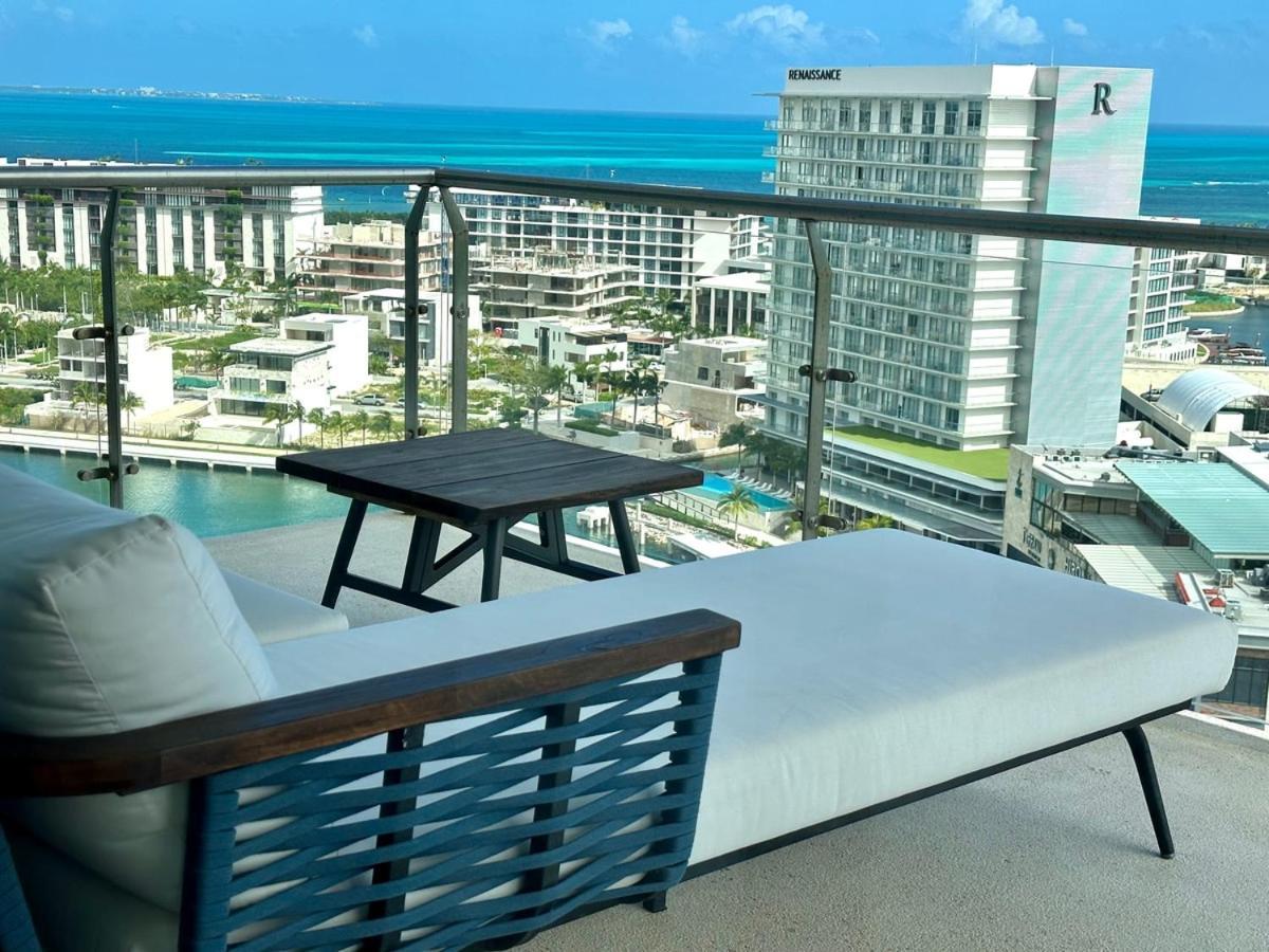 3br Luxury Oceanfront W/ Pool, Gym & Views! *